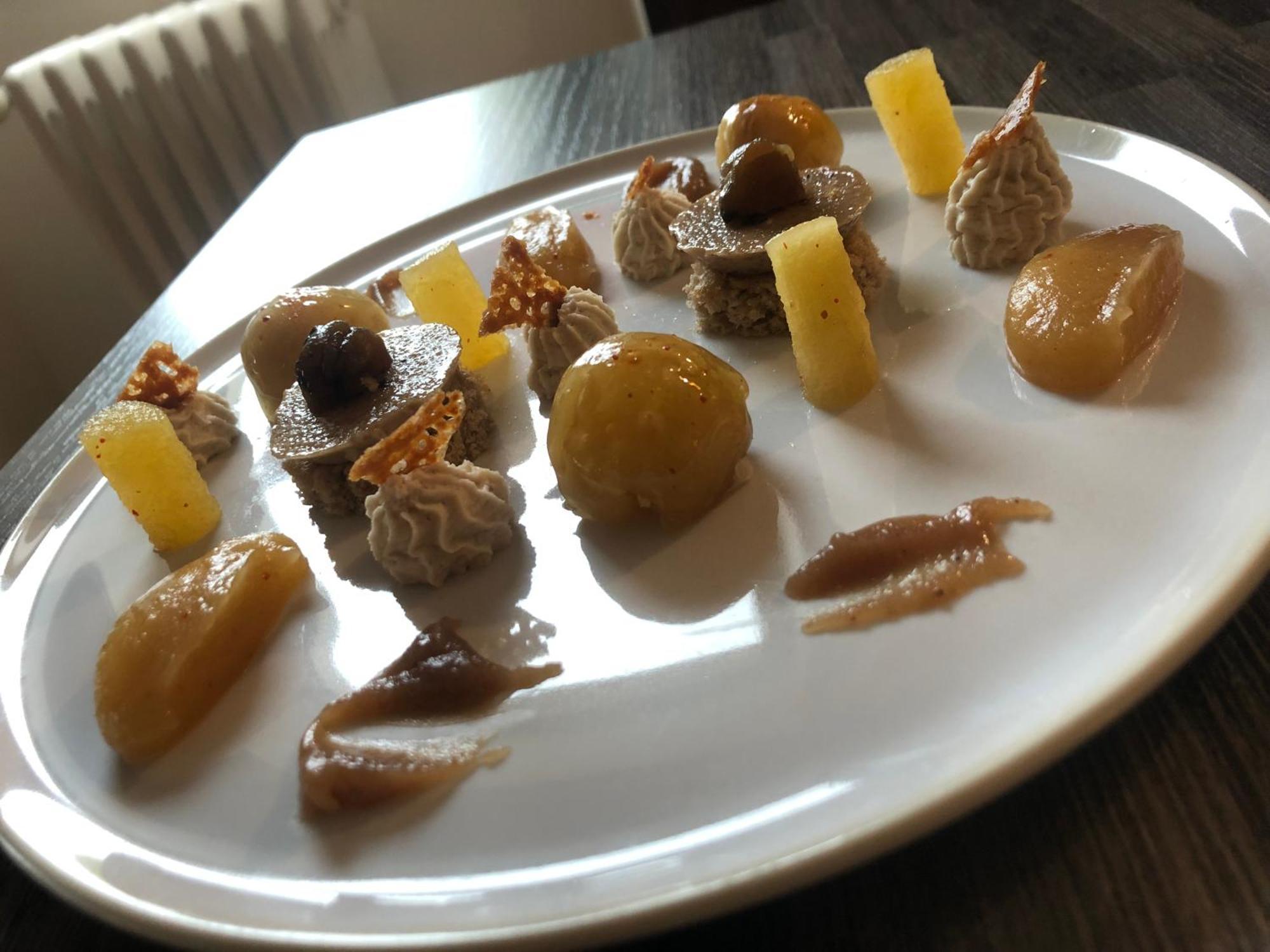 Logis Hotel-Restaurant Les Voyageurs La Coquille ภายนอก รูปภาพ