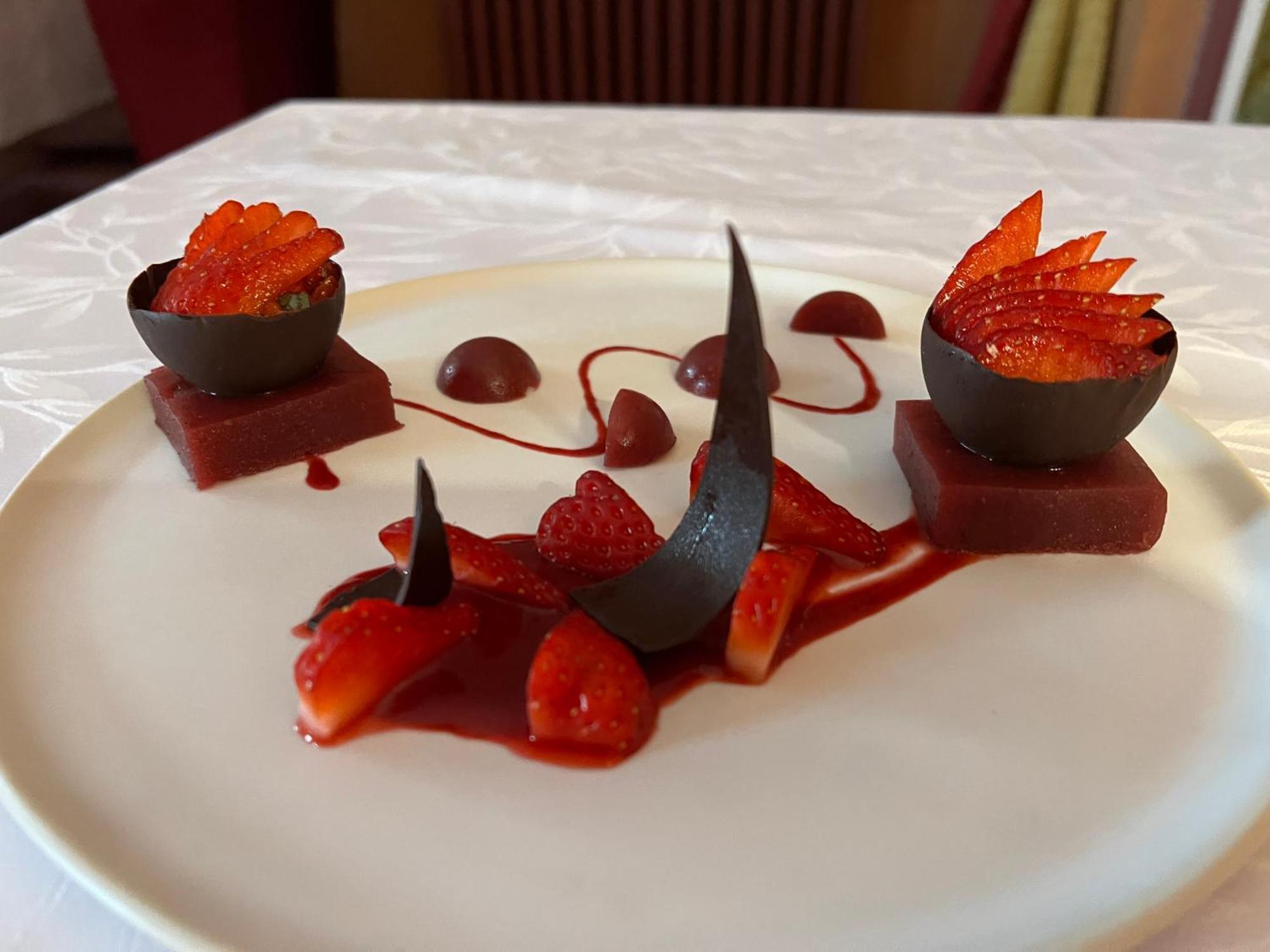 Logis Hotel-Restaurant Les Voyageurs La Coquille ภายนอก รูปภาพ