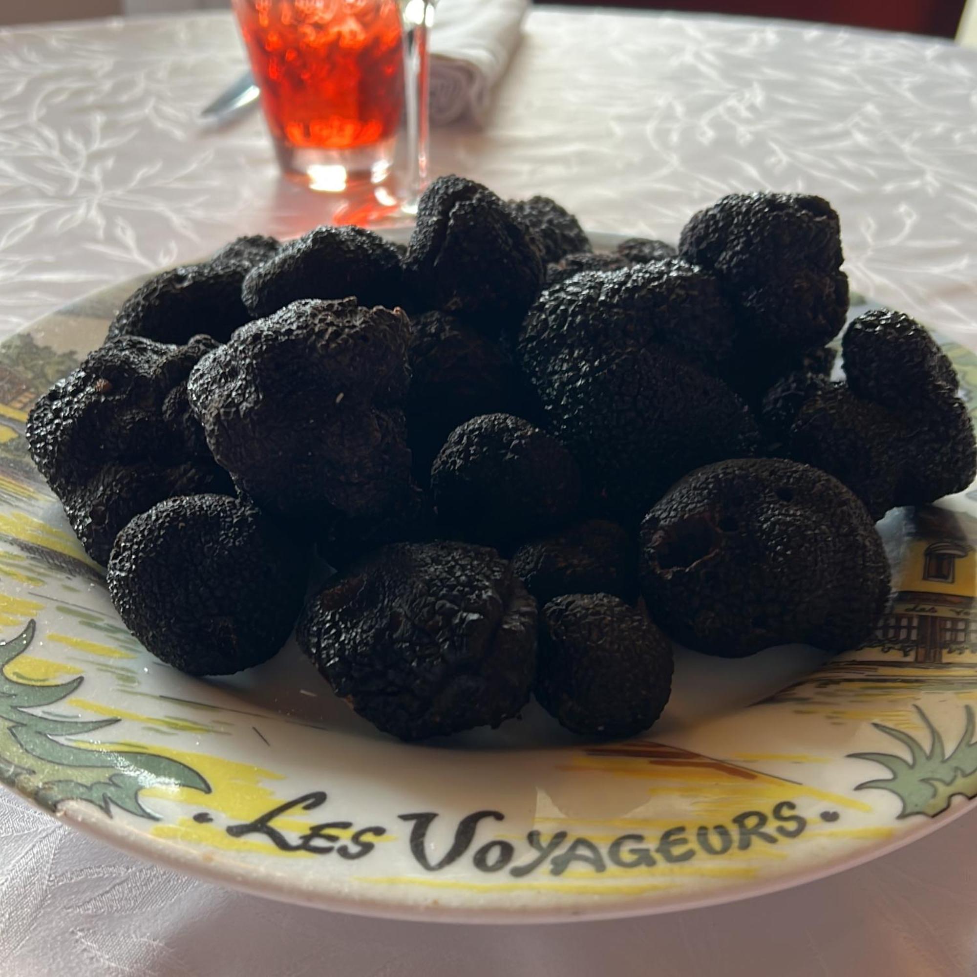 Logis Hotel-Restaurant Les Voyageurs La Coquille ภายนอก รูปภาพ