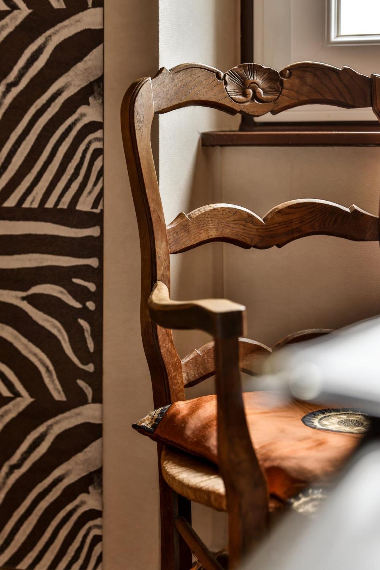 Logis Hotel-Restaurant Les Voyageurs La Coquille ภายนอก รูปภาพ
