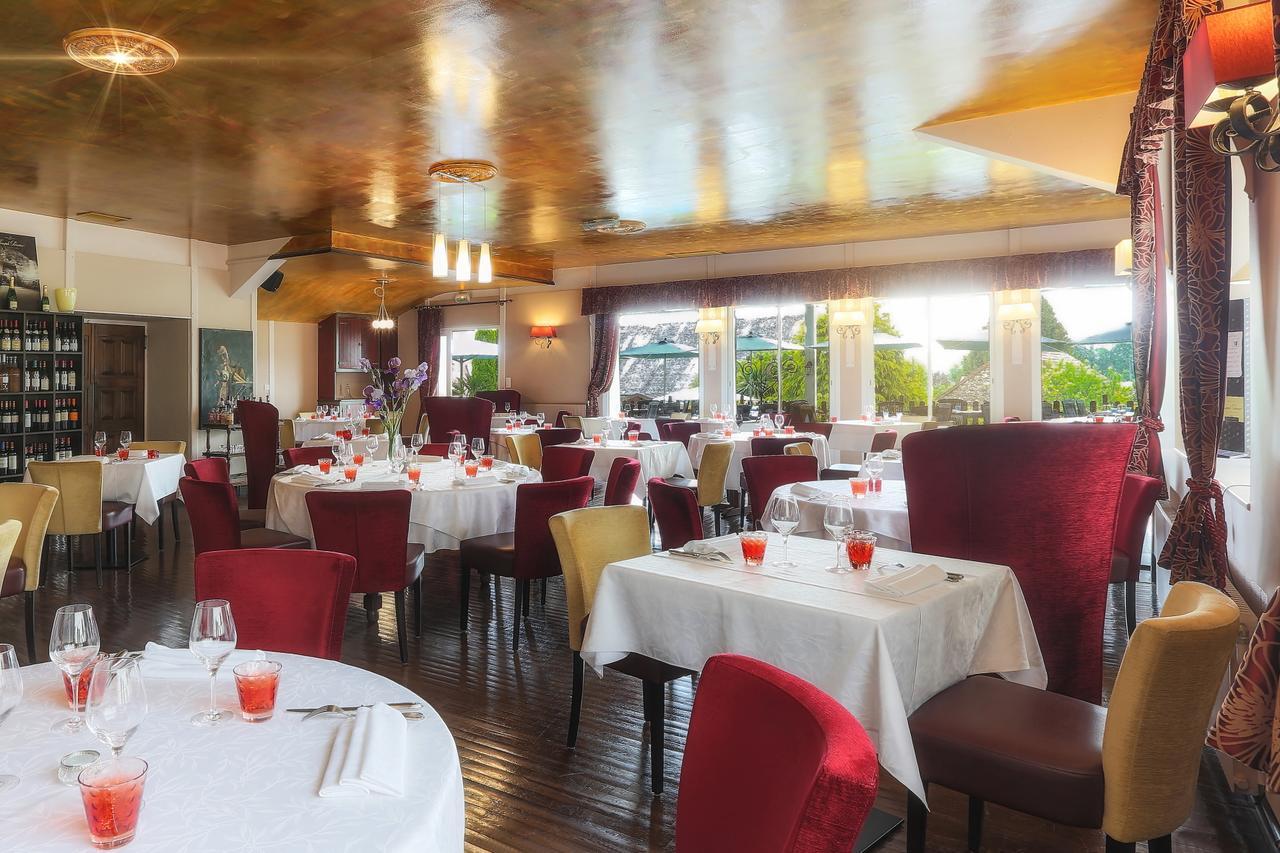 Logis Hotel-Restaurant Les Voyageurs La Coquille ภายนอก รูปภาพ